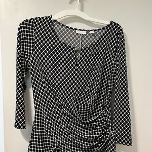 New York and Co Stretch Blouse- Black and White- Size M